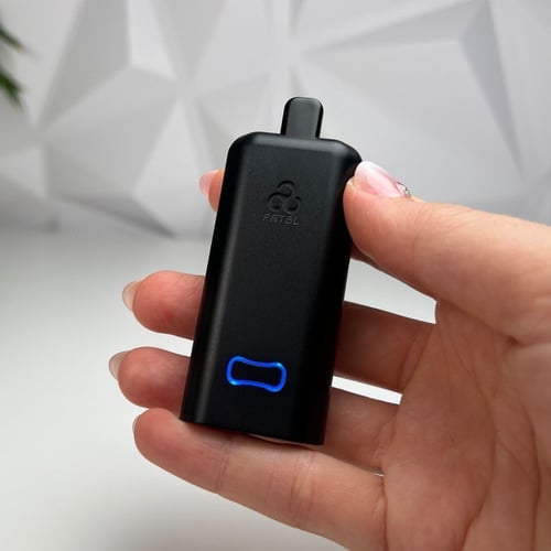 PRTBL Nando in hand with mouthpiece and LED light