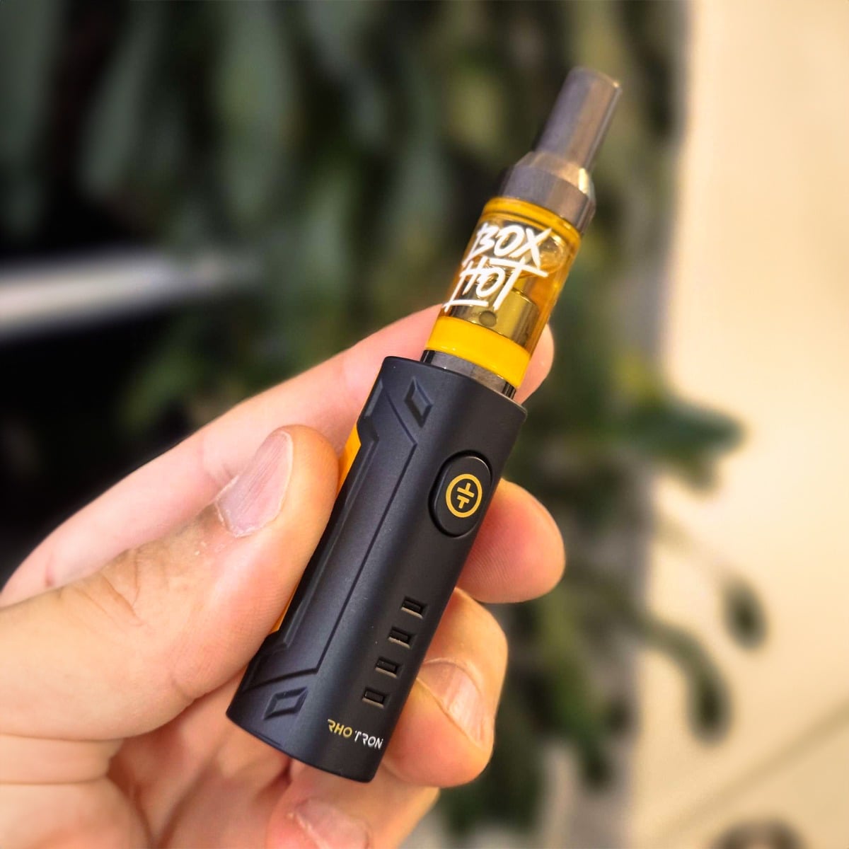 Vaporisateur portable Tronian Rhotron avec chargement par le haut et compact