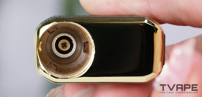 Side by Side close up of the Zeus Ion Pro chamber before and after heating 510 cartridge