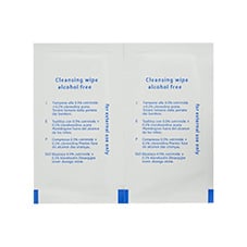 In the box: norddampf relict-cleaning wipes