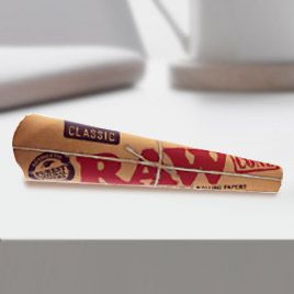 RAW Classic 1 1/4 Pre-Rolled Cones - 6 Pack